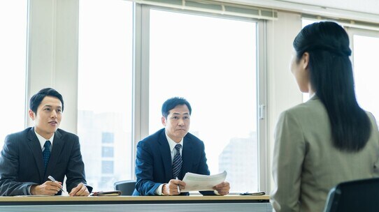 安易な早期退職の末…再就職先で待ち受けていた想定外の試練