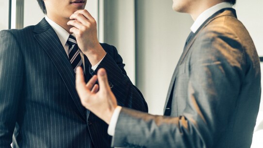嫉妬は恐ろしい…上司の上司に「直訴・提案」する際の注意点