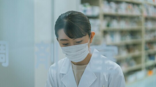 平均年収400万円台…「一般薬剤師」がコロナ時代を生き抜くための選択肢
