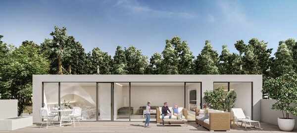 トレーラーハウスを活用した客室はリビングを含め51㎡、ウッドデッキだけでも40㎡以上。