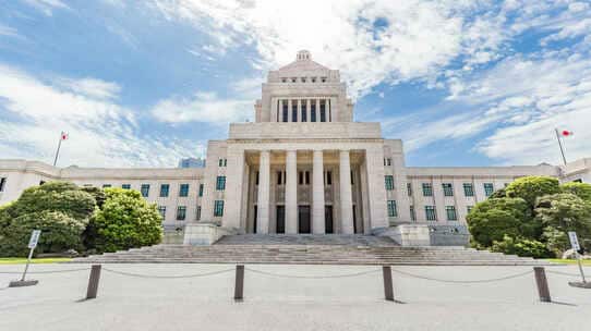 税制改正大綱発表、海外不動産節税スキームへの影響を最速解説