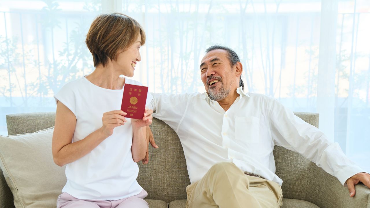 ファーストクラスに乗ってみたかった…退職金1,100万円をつぎ込んで豪華ヨーロッパ旅行から帰国した66歳夫婦。2週間後、長女の一言で直面した「夢の代償」