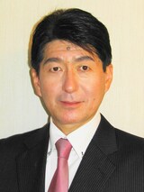 勝盛 政治