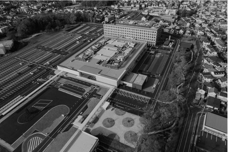 《相模原協同病院》地域に開くさまざまな仕掛け