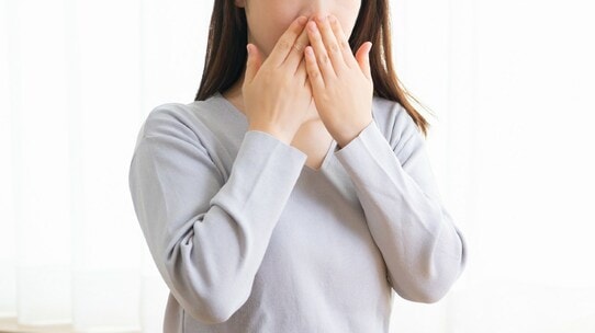 世界一多い感染症、「歯周病」はキスでうつる?【歯科医が解説】