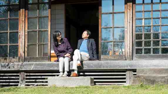 「わざわざ来なくてもよかったのに…」定年後〈地方の庭付き一軒家〉に移住した60代夫婦、3ヵ月後に訪ねた長男が絶句したワケ