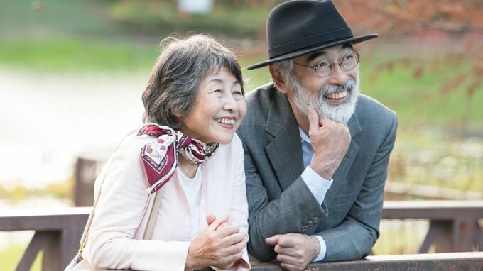 「年金繰り上げ受給」は“80歳10ヶ月”が損益分岐に。あえて60歳からの受給を選ぶ「3つのメリット」と資産戦略【東大卒FPが解説】