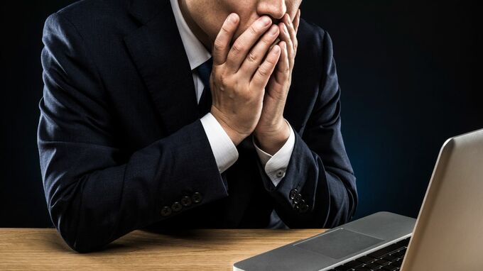 あと5センチで即死だった事故で手にした「保険金1500万円」で株を始めて大損。借金1500万円、親の老後資金にまで手を付けた60代元大学教授…どん底から“利息付きで全額回収”できた理由
