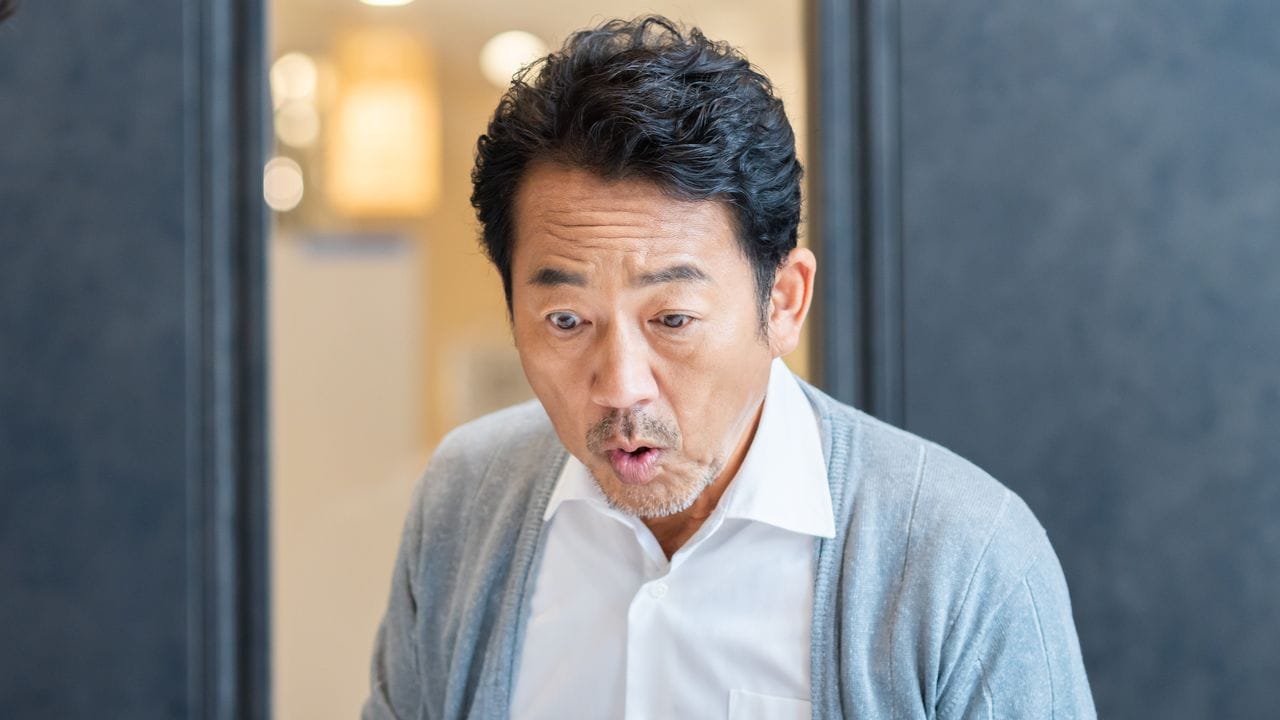 「何かの間違いでは…」年収1,200万円・大企業部長、妻に促され初めて見た「ねんきん定期便」の衝撃。思わず二度見する残酷な現実