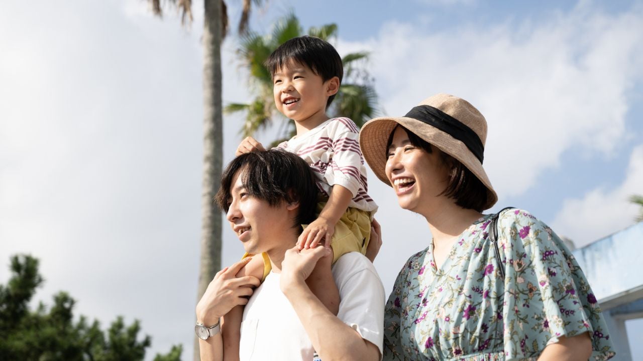 「マイホームに縛られたくなくて…」共働き＋副業で〈世帯年収1,500万円〉の30代夫婦。〈資産7,000万円〉準富裕層が、住宅ローンを組まずに“優先したモノ”