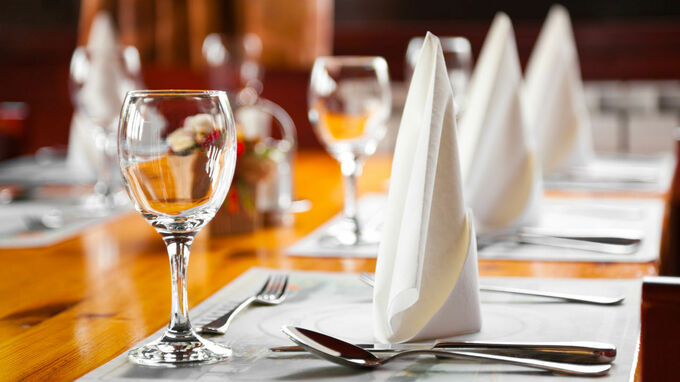 ランチミーティングも経費で可能!?「会議費」の上手な使い方