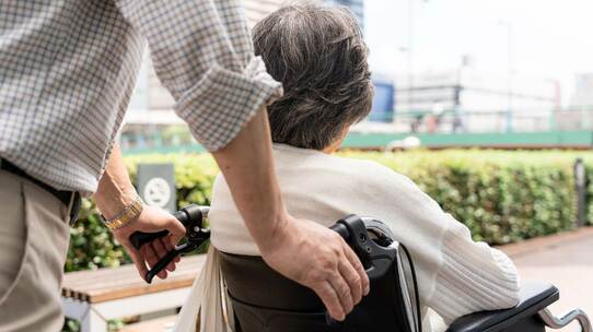 「老化という“病”を治す時代」が現実味を帯びてきた。細胞レベルで見る“老化の本質”【医師が解説】