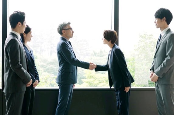 本業を壊さない新規事業の作り方――時間・資金・人材配分のリアル