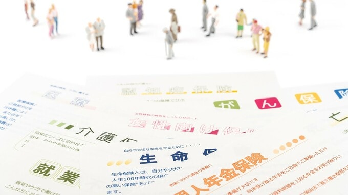 「えっ、相続税かからないの!?」一定額内の生命保険・葬儀費用・墓地など【非課税財産・債務控除の例】