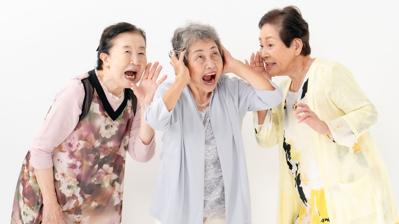 助けて！私は閉じ込められている！＜年金17万円＞81歳・元教員母が「老人ホーム」で絶叫。親孝行のつもりが…58歳息子、後悔の涙