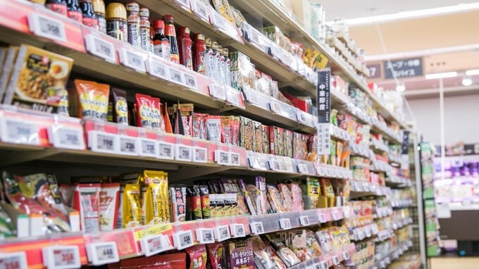 食料消費税ゼロか、給付付き税額控除か――5兆円の壁が迫る政策選択の現実