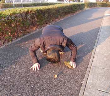 「謝らないと終わりませんよ」（※写真はイメージです／PIXTA）