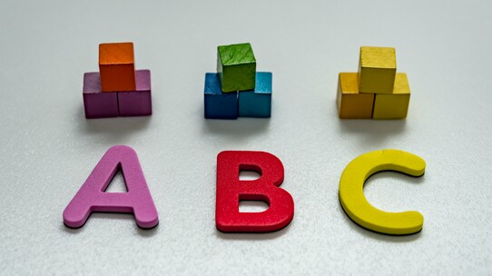 中小企業の競争戦略…「差別化」と「模倣」を融合させるには?