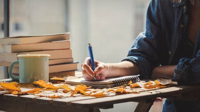 漱石、太宰…名だたる文豪も抱えていた、深刻な「愛着障害」