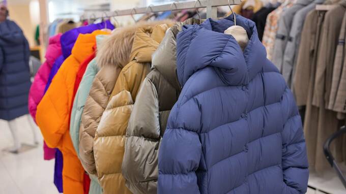 「だれが買うんだ…」洋服屋がセンスの悪い〈捨て色〉をあえて仕入れる納得のワケ