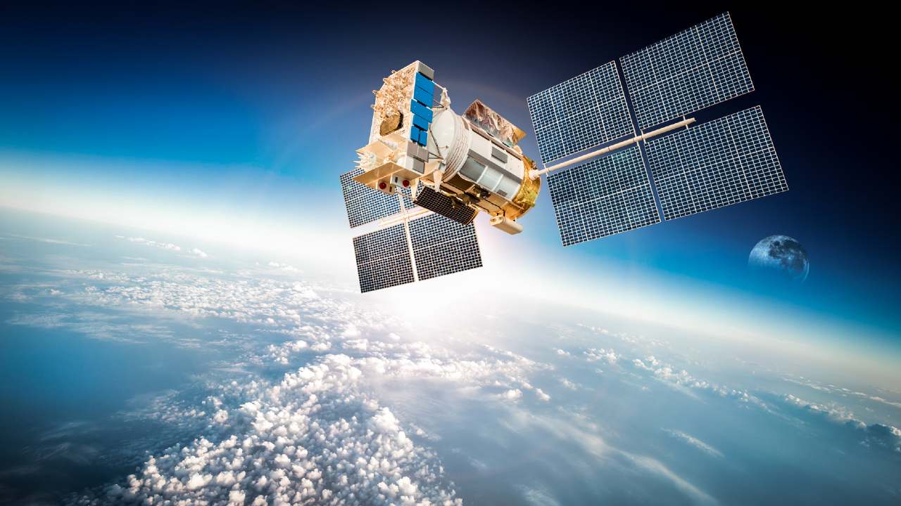 ウクライナ侵攻でも話題の“新しい人工衛星”、「SAR衛星」で進化する次世代の観測衛星ビジネス