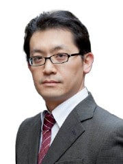 スーパーの値札が「1年で半分以上」差し替えられた日本の現実…物価上昇で不可避な〈老後4,000万円問題〉【FPが解説】