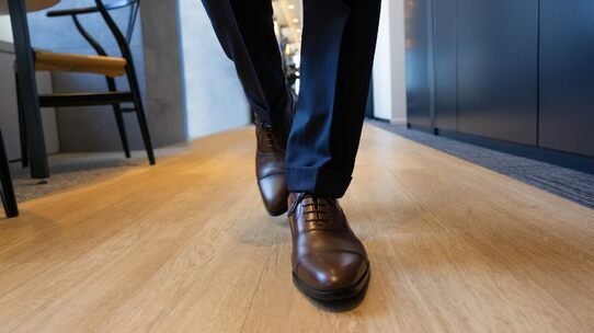 税務調査官がいきなり訪問!「予告なしの税務調査」が来やすいケース・業種とは?その場でできる対応方法も解説【税理士が解説】