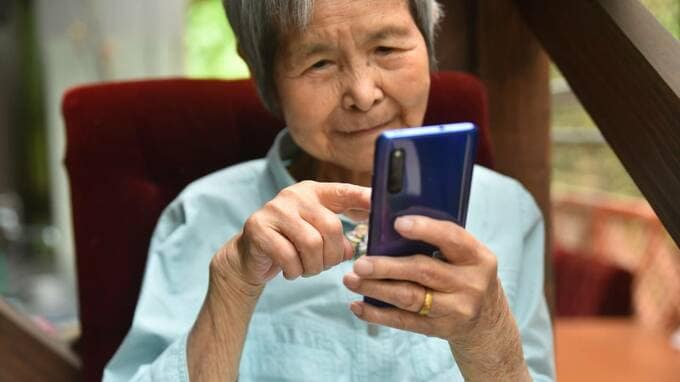 この夏、帰れる？ 50代部長、高齢母の「気弱な電話」に感じた不穏な空気…多忙な妻を伴い急ぎ帰郷も、待ち構えていた「想定外の事態」