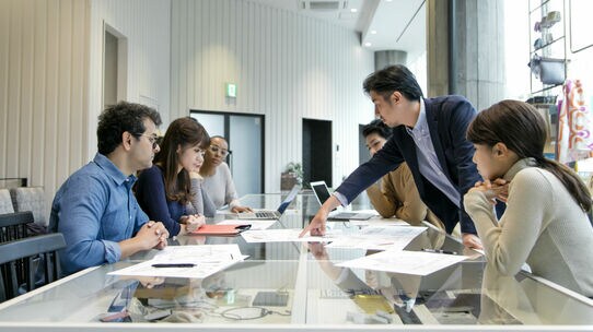 「会社で30代社員が泣き出す」…上司が我慢する時代の働き方