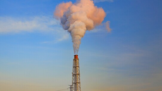 「非効率な石炭火力発電の休廃止を目指す」…政策の“裏の裏”の事情は【国際投資アナリストが解説】
