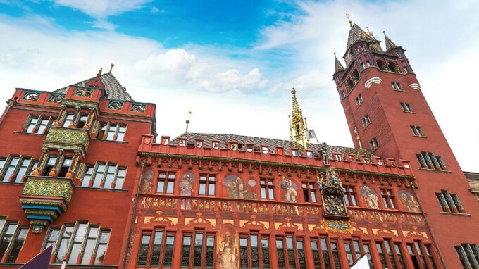 金、貴金属、絵画…中国人が資産形成にアートを活用する理由