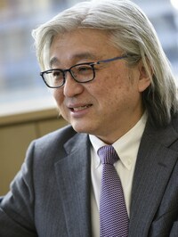 帝京大学 経済学部
教授 宿輪純一 氏