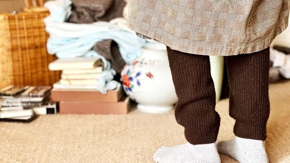 「働かなくてもなんとかなっていた…」年金月10万円・“実家寄生”の63歳長女、母の死後に直面した〈孤立と相続トラブル〉