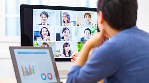 web会議をやって分かった無駄な会議の多さ。（※写真はイメージです／PIXTA）