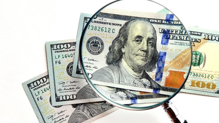 今回も、トレンドを伴った高いボラティリティーの相場となるのか…（画像はイメージです／PIXTA）