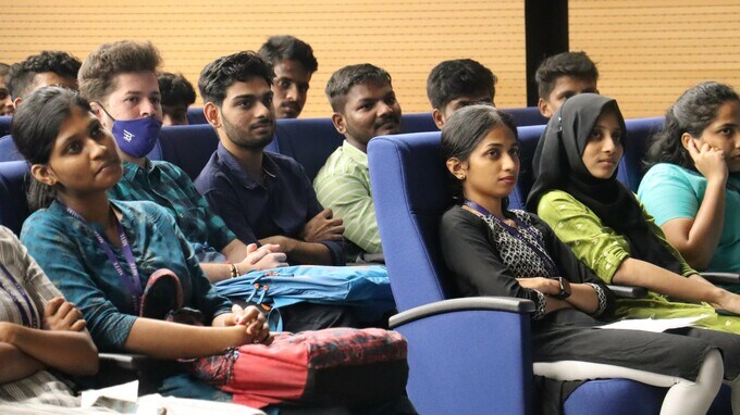 【経営者アンケート】優秀なインド人材獲得のチャンスは「中小企業」にも。海外IT人材の採用、インドが圧倒的人気