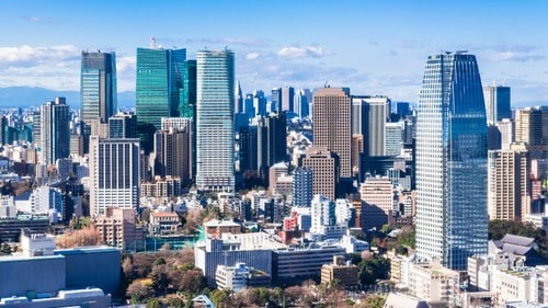 日本の大手メディアは不動産収入に依存しているという。（※写真はイメージです／PIXTA）