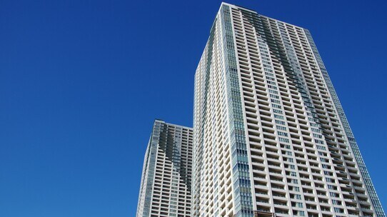 開業歯科医師が、父と自身の事例からみる「医師が不動産投資に向いている理由」