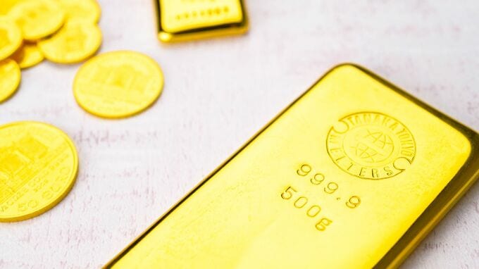 インフレ時代に強いと言われるのはなぜ？今さら聞けない「金投資」の超基本【FPが解説】