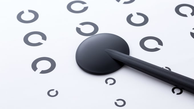 光がまぶしい、近くが見やすい…「白内障」の症状と進行度