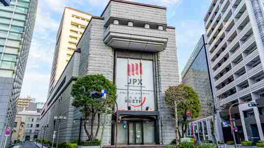 デフレ脱却を追い風に堅調続く「日本株」。今後の展開は?【マーケットのプロが解説】