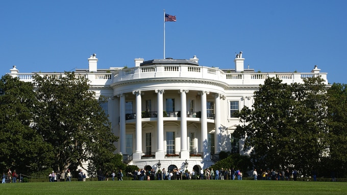 「MAGA」は再びアメリカを変えるのか？「強いアメリカ」を目指すトランプとレーガン大統領の共通点と決定的な違い
