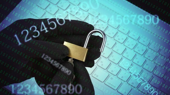 仮想通貨取引口座が、不正利用の被害に…「免責特約」の効力はどこまで及ぶか【弁護士が解説】