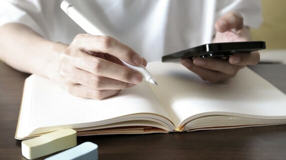 【医学部受験】必死に集めた受験情報を読みこなせず…ひたすら無駄な出費を続ける「残念過ぎる親」の特徴