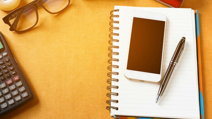 保険アドバイザー選びのポイント③ 資格付与の実績