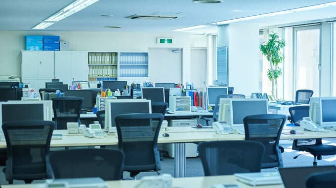 中高年がシニア世代を嫌がる理由は「男尊女卑」の感覚？