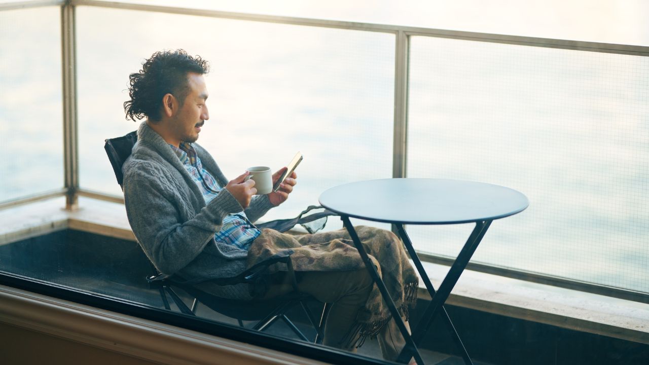 こんなはずじゃなかった…〈貯蓄8,000万円〉47歳FIRE達成。悠々自適のはずが…2年後、完璧な人生設計を崩壊させた「1本の電話」