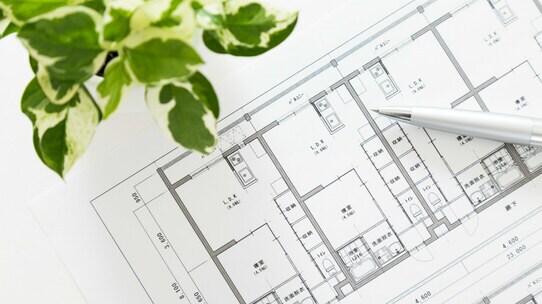 今のデザインでは建設できない…会社を救ったアイデアとは?