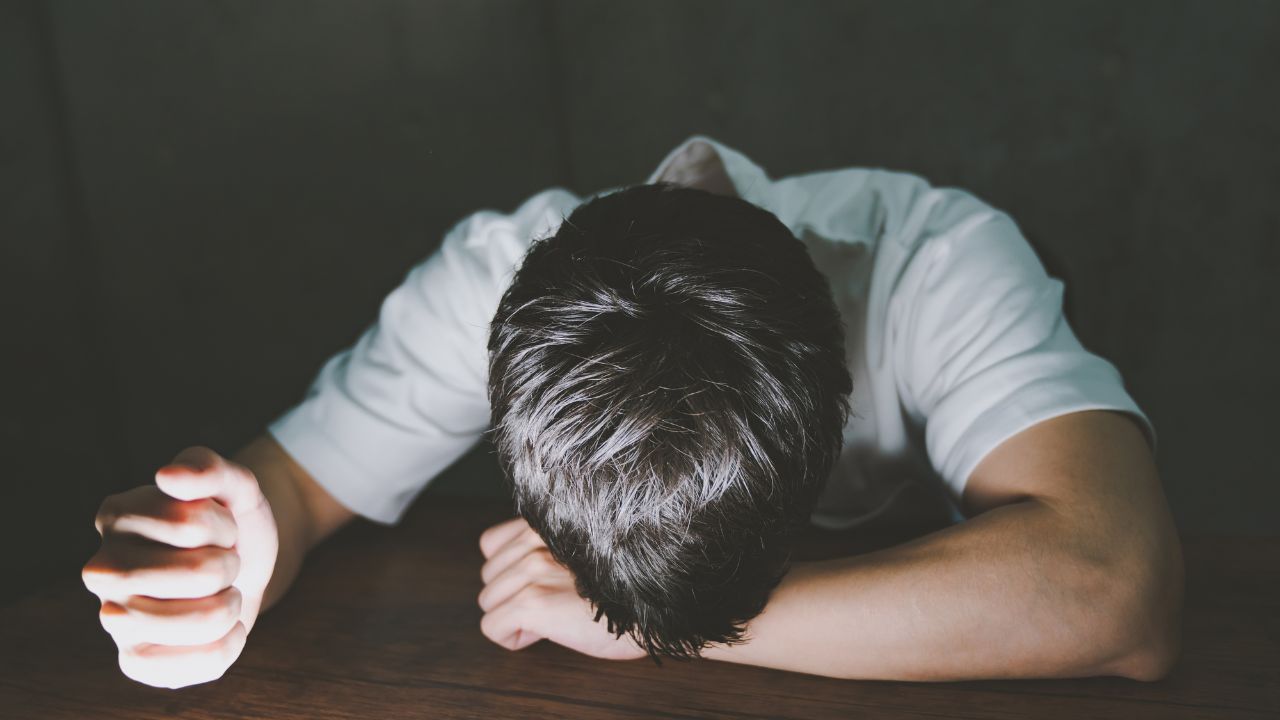  「みんな借り換えてるから」と焦った年収1,100万円・45歳会社員、2025年「住宅ローン」の判断ミスで「1,200万円」を失った致命的な誤算