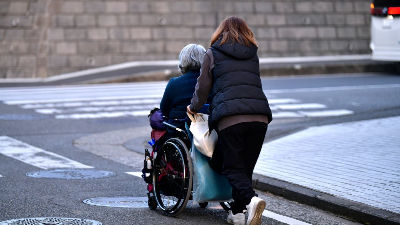 「空きが出るまで待てなかった」…〈特養待機3年〉年金11万円の82歳母、入れなかった施設への後悔と娘の決断